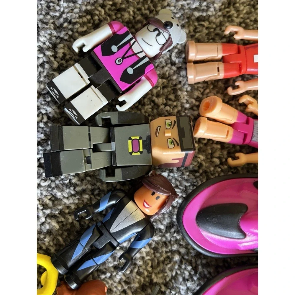 Roblox Mini Figures Lot 9 Sharkbite Sky Hero Top Model Figures Accessories